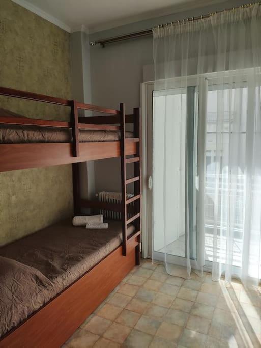 Άνετο Διαμέρισμα Στο Κέντρο Της Πόλης Xánthi Kültér fotó